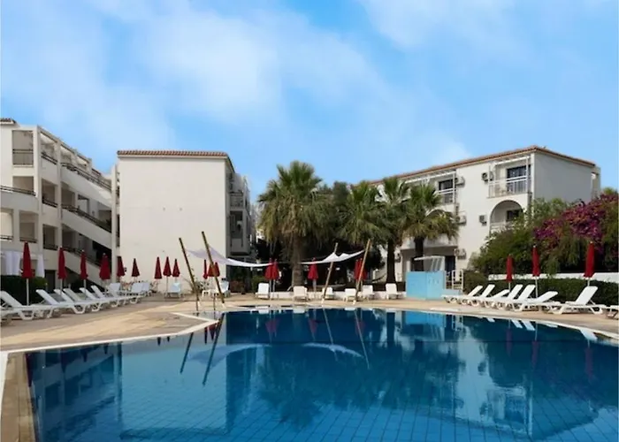 Amore Hotel Apartments Protaras photo